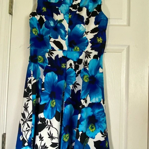 Sleeveless AB Studio Blue Floral Dress - Picture 11 of 16